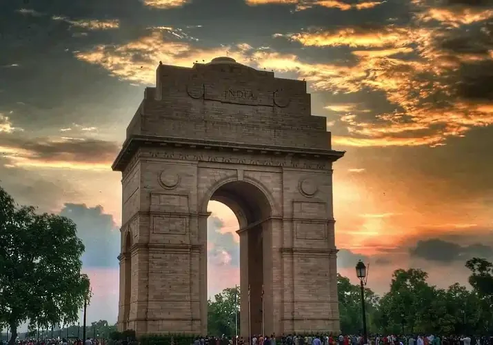 india gate view connection from vrindavan global hoabl